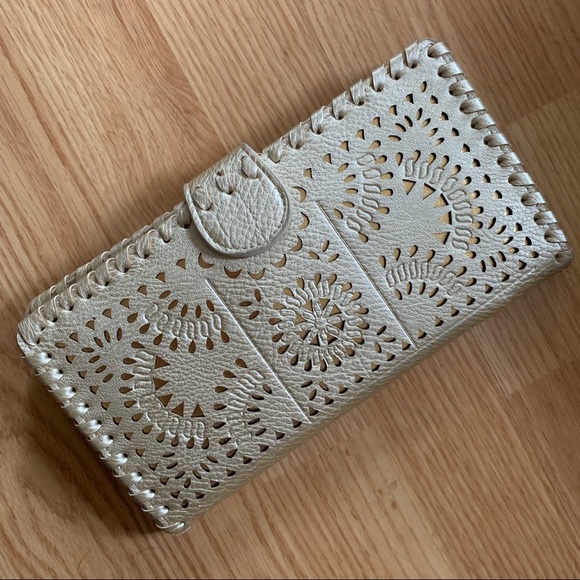 MMS Design Studio Handbags - MMS Gold Fashion Clutch MMS Design Studio Handbags - MMS Gold Fashion Clutch